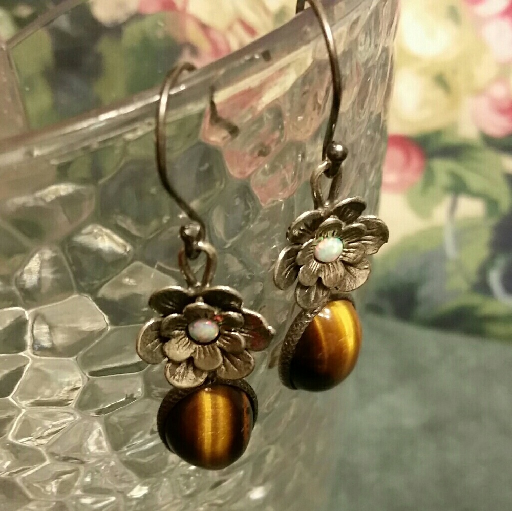 .925 Silver Flower Oval Tigers Eye Hook Earrings - Picture 3 of 6